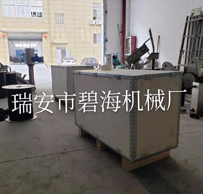 广东客户吊钩机发货成功