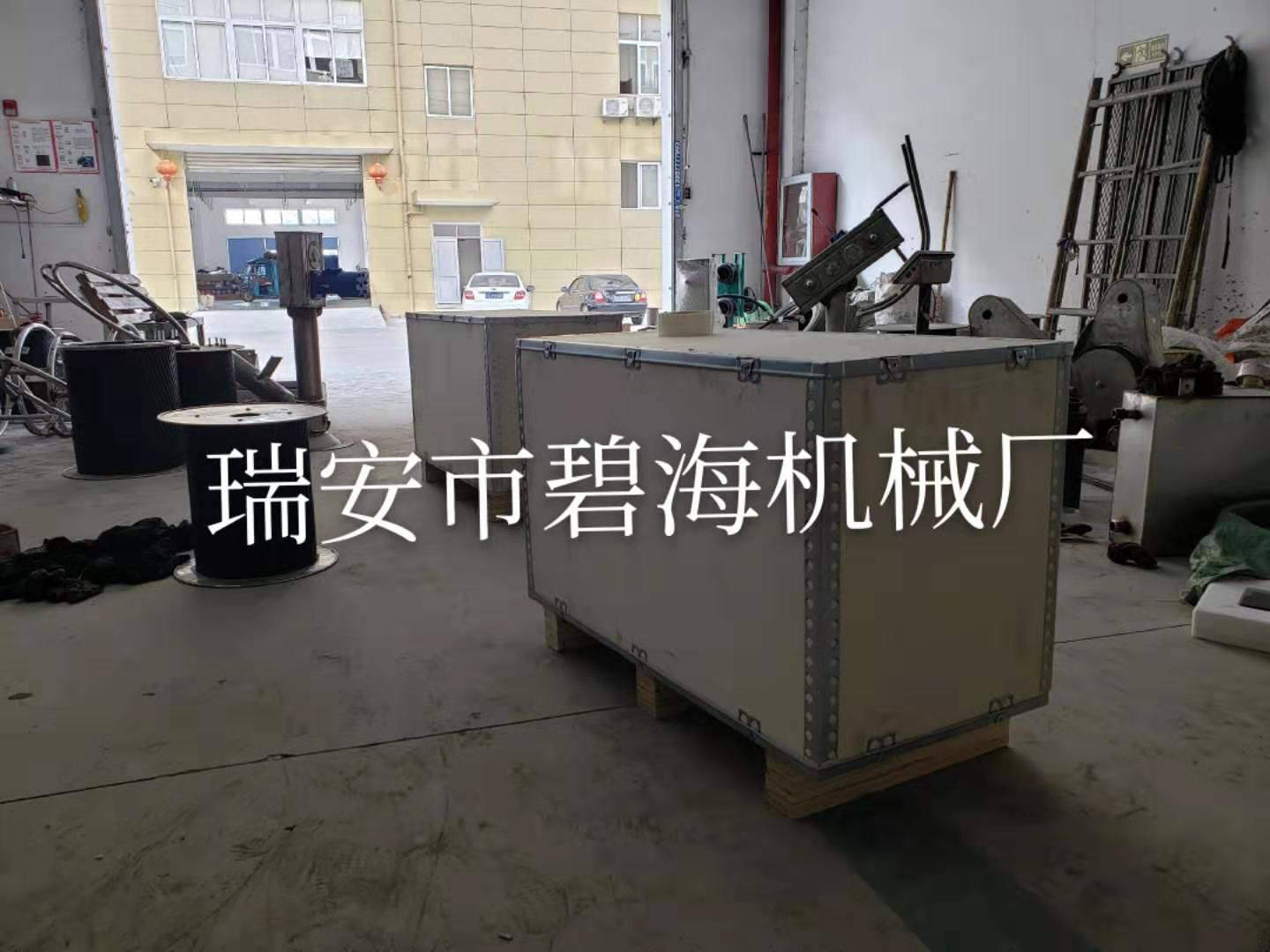 广东客户吊钩机发货成功(图1)